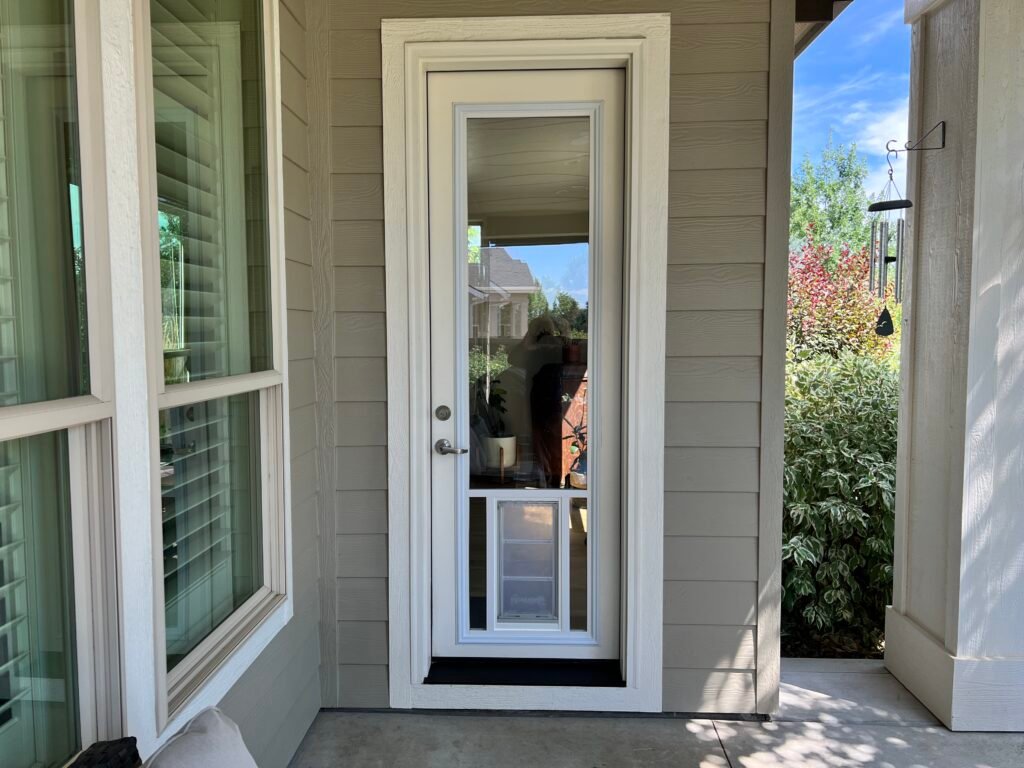 In Glass Pet door in Sacramento, California and The Bay area California. Pet Door in a sliding glass door.